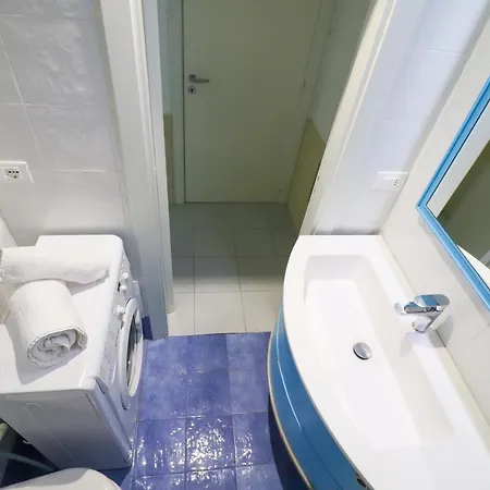 Lucrezia A 4 Posti Apartment *